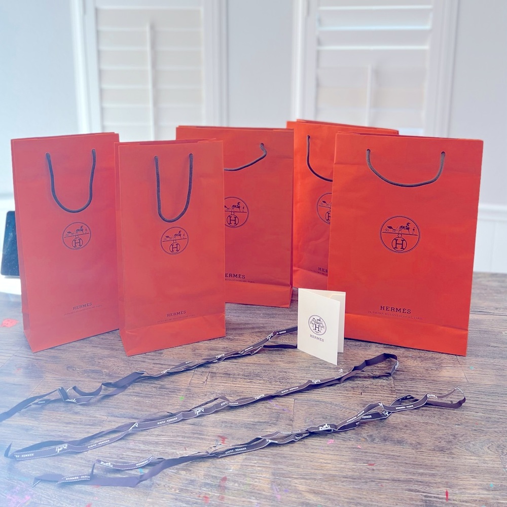 5 Hermes shopping bags + 3 ribbons+ receipt envelope